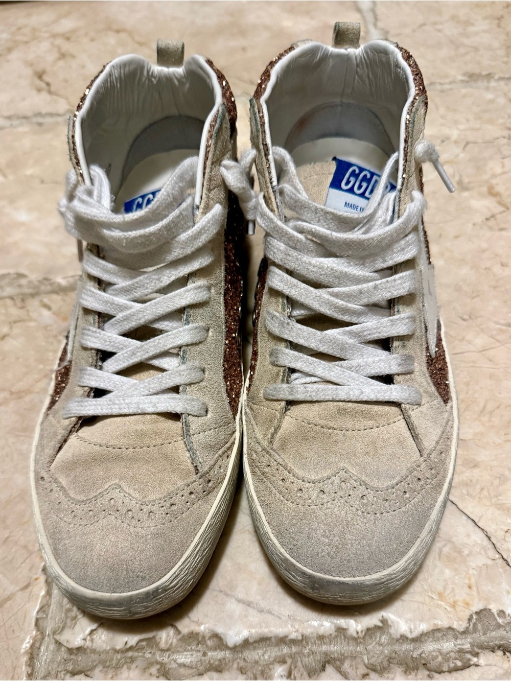 Golden Goose Beige Suede Sneaker with Rose Gold Glitter Star - Picture 4 of 6